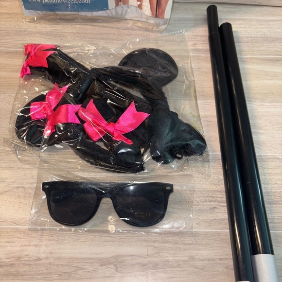 Spirit Blind Mouse Costume Kit - Black and Pink - Picture 2 of 2
